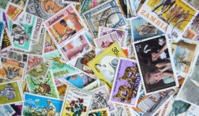 Colecţia de timbre a României ar putea trece de la Poştă la BNR